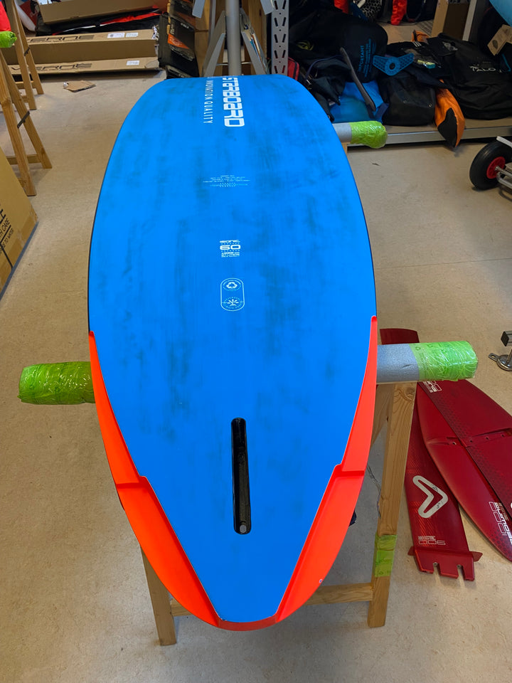 STARBOARD 2023 ISONIC 60 CARBON SANDWICH